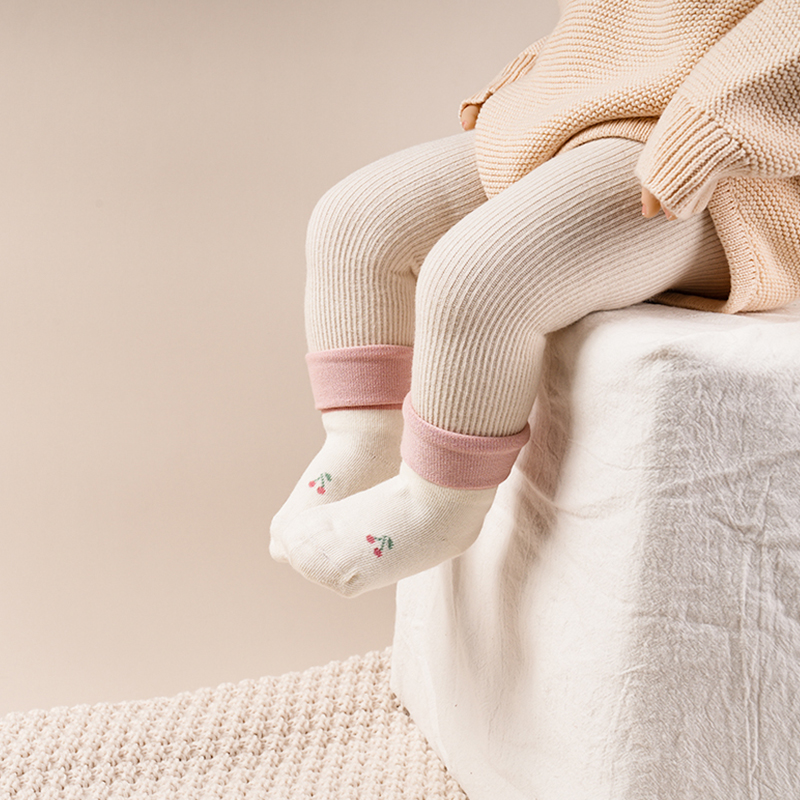 Милые классические детские носки в рубчик с цветными блоками